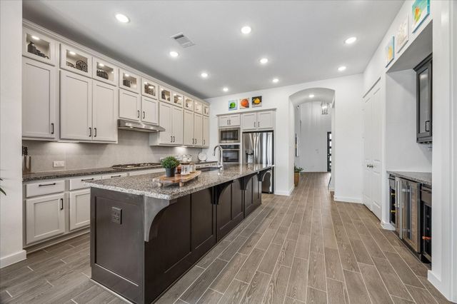 438 Livermore Street, Webster, TX 77598