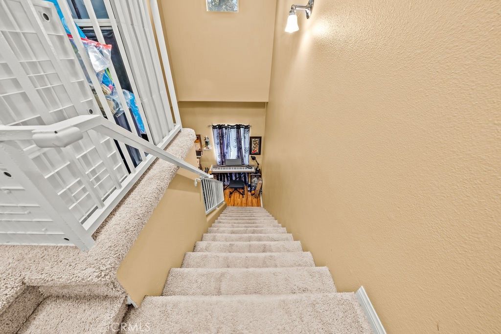 Image 10 of property listing at 50 W Mountain, Pasadena, CA 91103