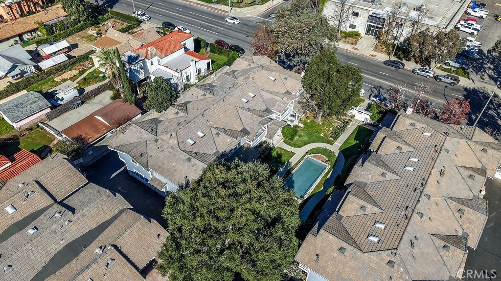 Image 23 of property listing at 50 W Mountain, Pasadena, CA 91103