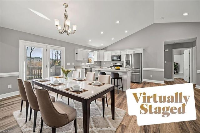 105 Hillside Drive, Thomasville, NC 27360