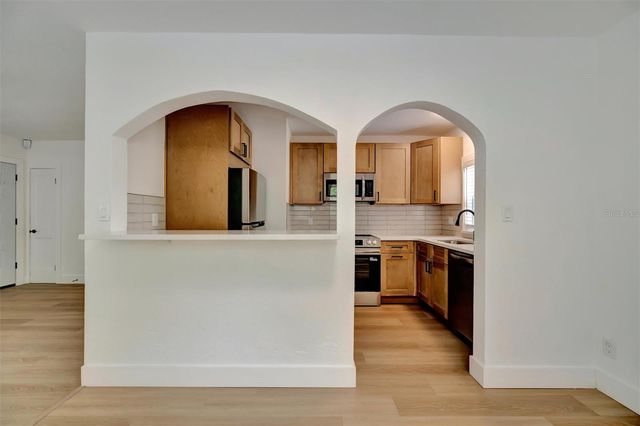 4327 3RD AVENUE S, St Petersburg, FL 33711