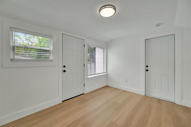 4327 3RD AVENUE S, St Petersburg, FL 33711