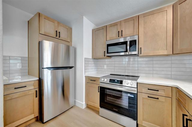 4327 3RD AVENUE S, St Petersburg, FL 33711