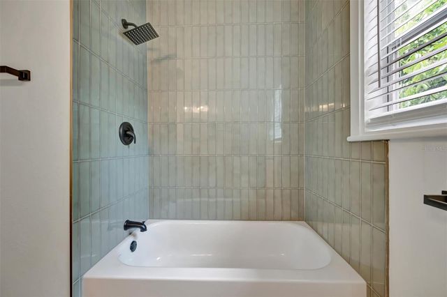 4327 3RD AVENUE S, St Petersburg, FL 33711