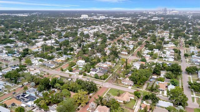 4327 3RD AVENUE S, St Petersburg, FL 33711