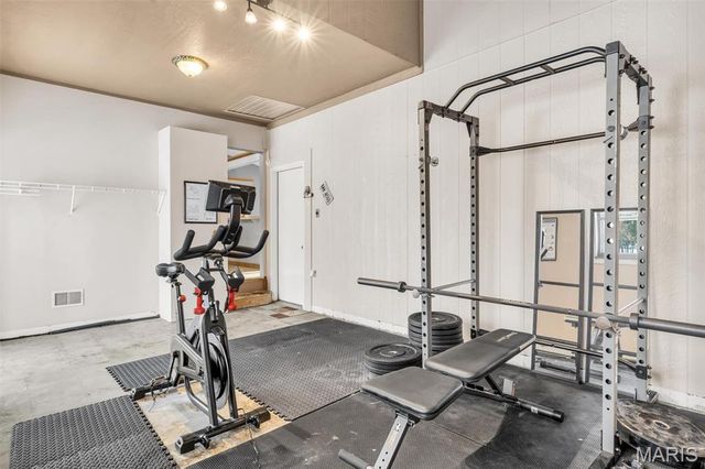 72 Freymuth Road, Lake St Louis, MO 63367