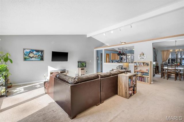 72 Freymuth Road, Lake St Louis, MO 63367