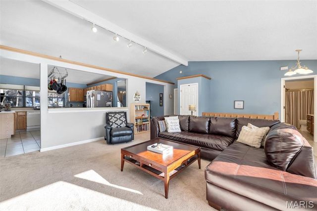 72 Freymuth Road, Lake St Louis, MO 63367