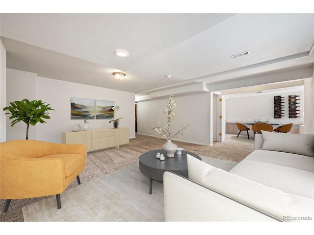 8611 18th St, Greeley, CO 80634