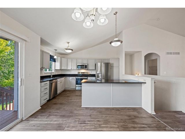 8611 18th St, Greeley, CO 80634