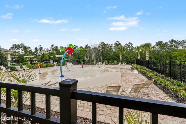 2249 SHADY BREEZE Lane 2F, Green Cove Springs, FL 32043