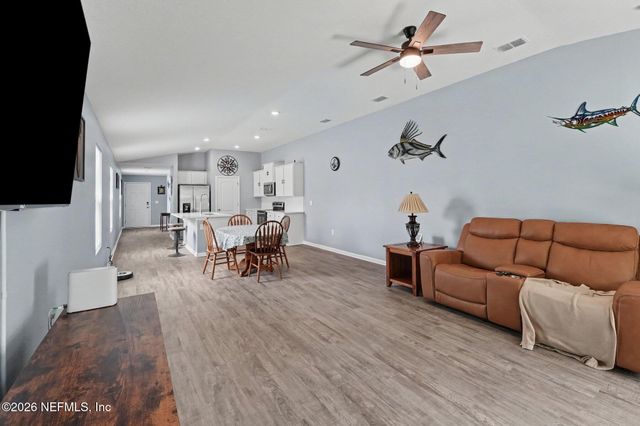 2249 SHADY BREEZE Lane 2F, Green Cove Springs, FL 32043