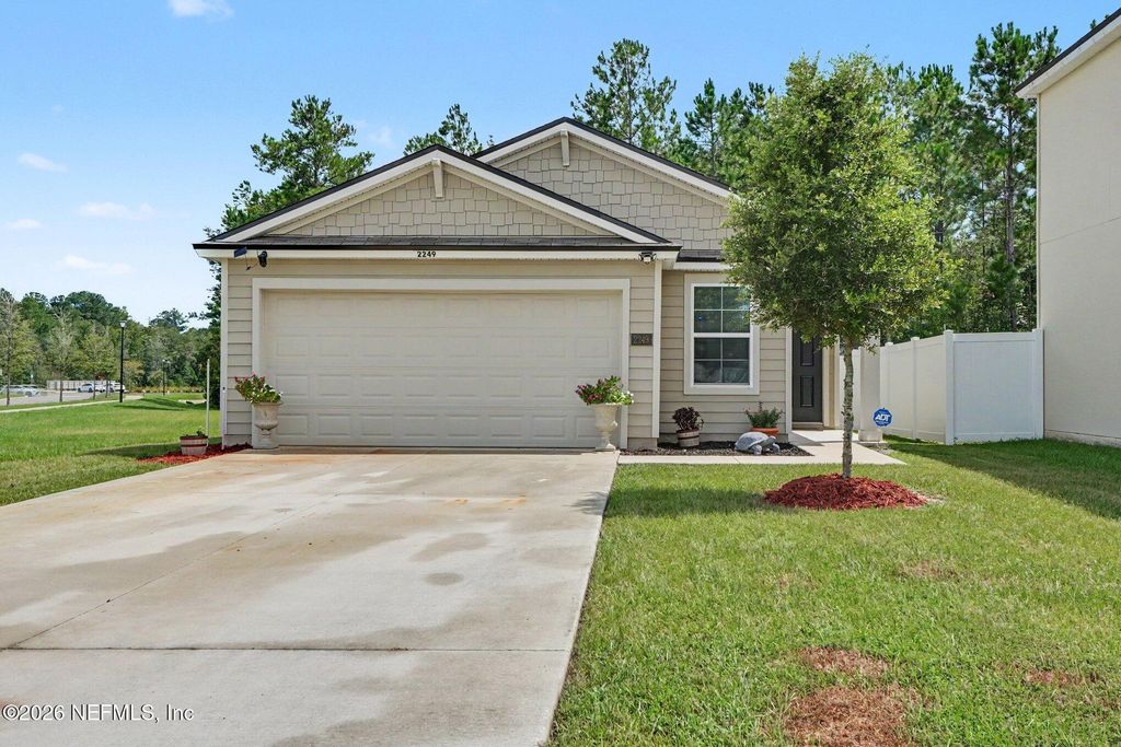 2249 SHADY BREEZE Lane 2F, Green Cove Springs, FL 32043