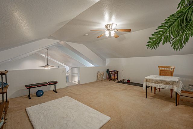 1025 Anglers Place, Shady Cove, OR 97539