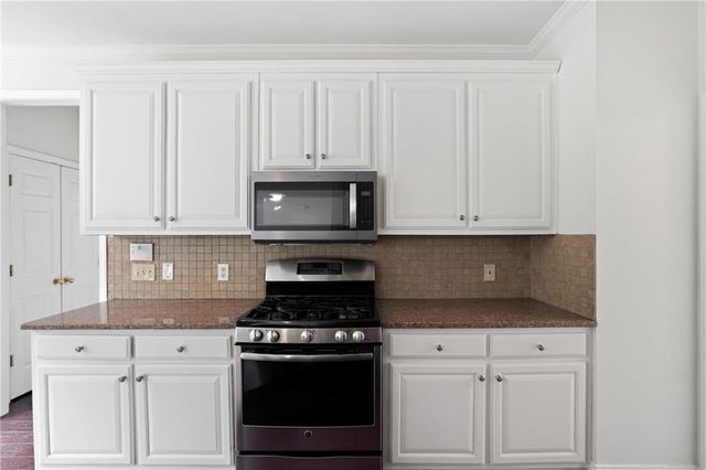 310 Mansfield Way, Stockbridge, GA 30281