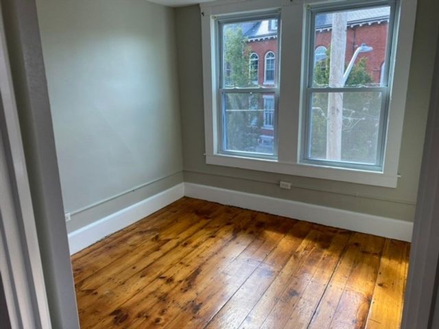 187 Newbury St 03, Lawrence, MA 01841