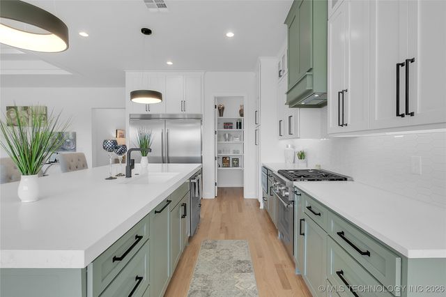 12005 S Vandalia Avenue, Tulsa, OK 74137