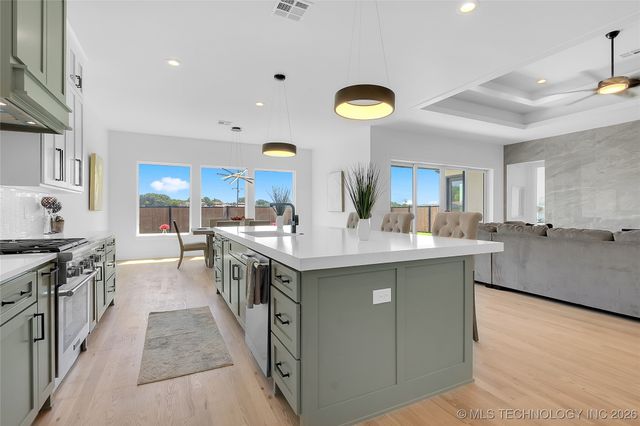 12005 S Vandalia Avenue, Tulsa, OK 74137