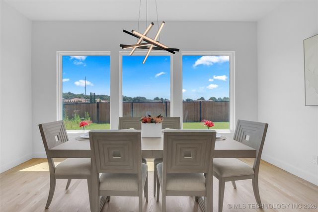 12005 S Vandalia Avenue, Tulsa, OK 74137