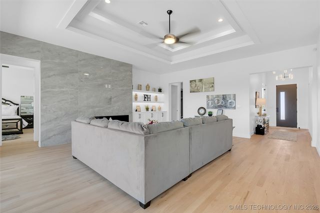 12005 S Vandalia Avenue, Tulsa, OK 74137