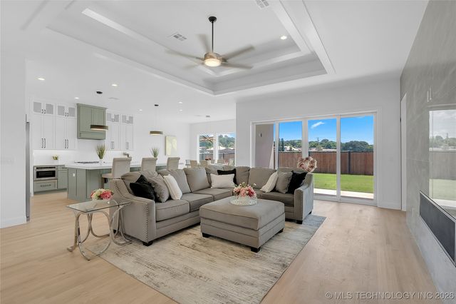 12005 S Vandalia Avenue, Tulsa, OK 74137