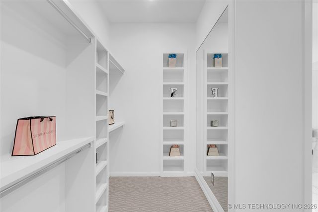 12005 S Vandalia Avenue, Tulsa, OK 74137