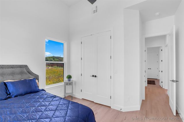 12005 S Vandalia Avenue, Tulsa, OK 74137