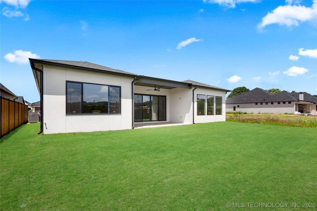 12005 S Vandalia Avenue, Tulsa, OK 74137