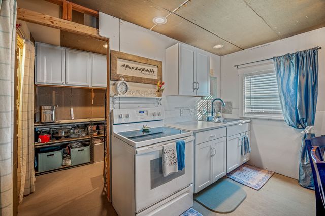 1483 County Road 2435, Hico, TX 76457