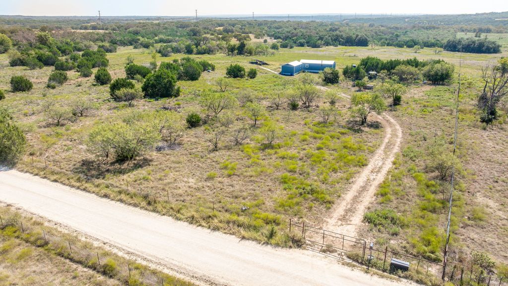 1483 County Road 2435, Hico, TX 76457