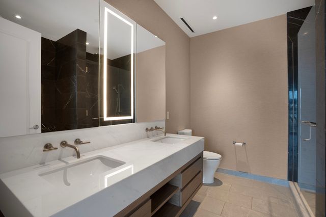 160 2nd Ave S Apt 2003, Nashville, TN 37201