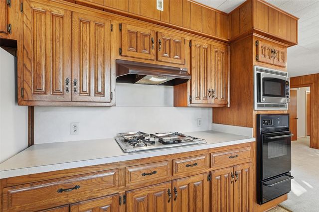 1512 White Way Drive, Arlington, TX 76013