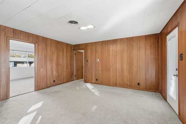 1512 White Way Drive, Arlington, TX 76013