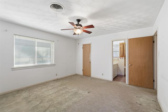 1512 White Way Drive, Arlington, TX 76013