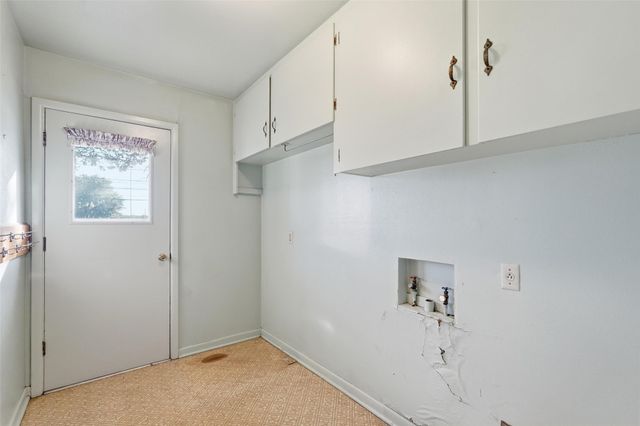 1512 White Way Drive, Arlington, TX 76013