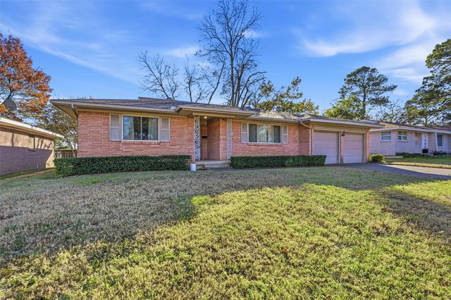 1512 White Way Drive, Arlington, TX 76013