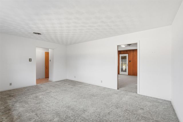 1512 White Way Drive, Arlington, TX 76013