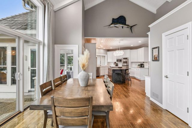 1615 Northridge Drive, Wayzata, MN 55391