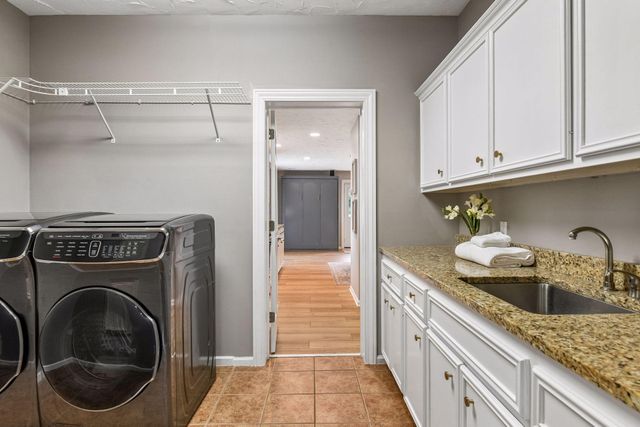 1615 Northridge Drive, Wayzata, MN 55391