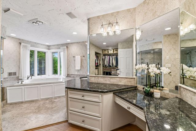 1615 Northridge Drive, Wayzata, MN 55391