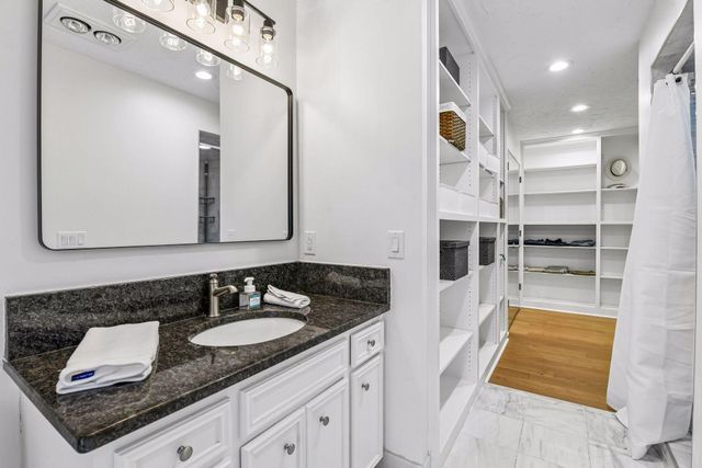 1615 Northridge Drive, Wayzata, MN 55391