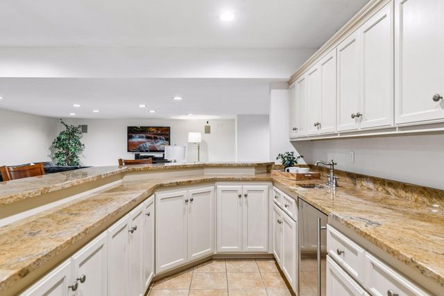 1615 Northridge Drive, Wayzata, MN 55391