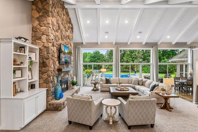 1615 Northridge Drive, Wayzata, MN 55391