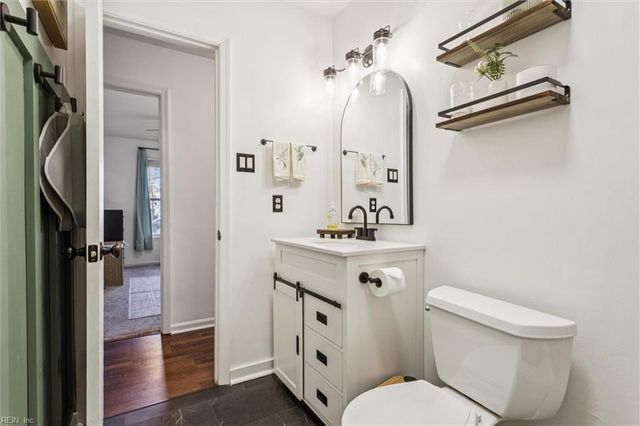 64 Anchorage DR, Newport News, VA 23602