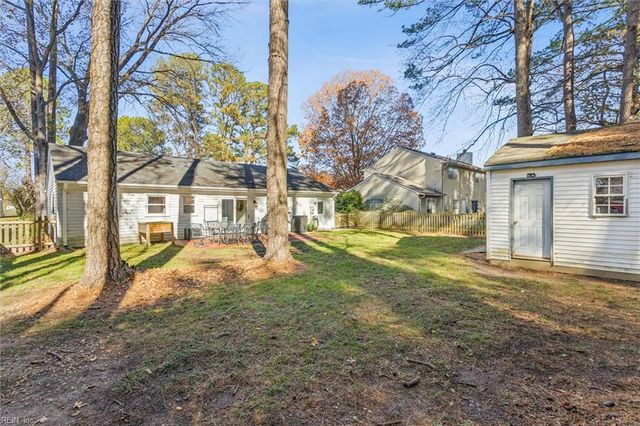 64 Anchorage DR, Newport News, VA 23602