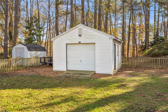 64 Anchorage DR, Newport News, VA 23602