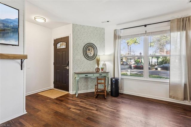 64 Anchorage DR, Newport News, VA 23602