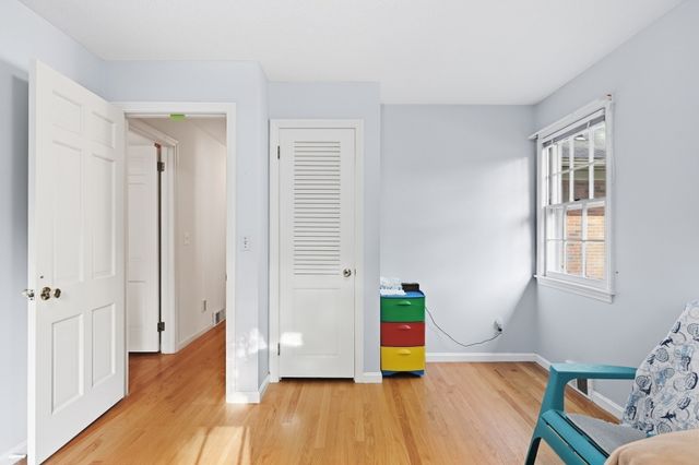 185 Redfern Dr, Longmeadow, MA 01106