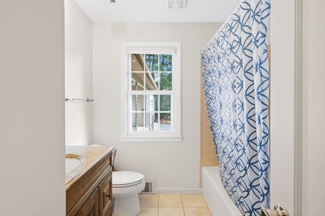 185 Redfern Dr, Longmeadow, MA 01106