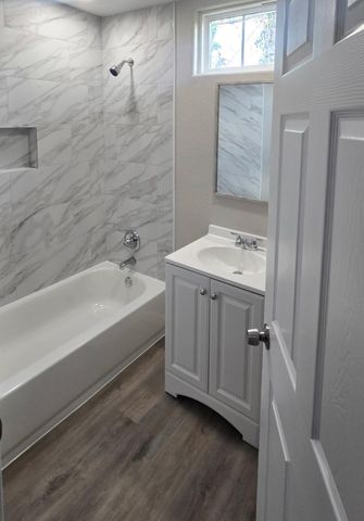 4834 Clover Street, Houston, TX 77033